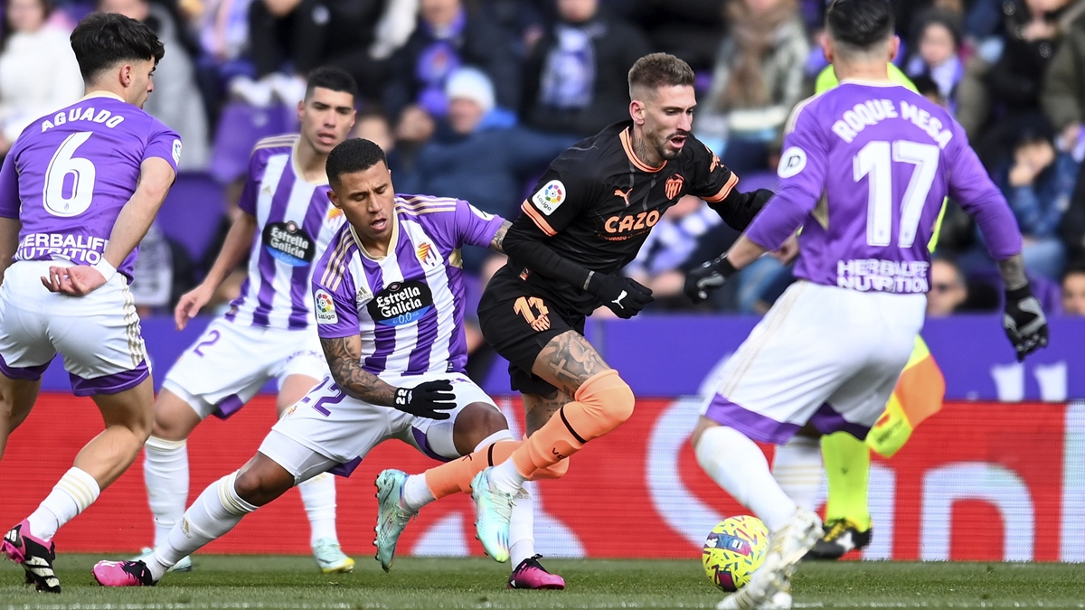 Soi kèo Valladolid vs Valencia ngày 14/12